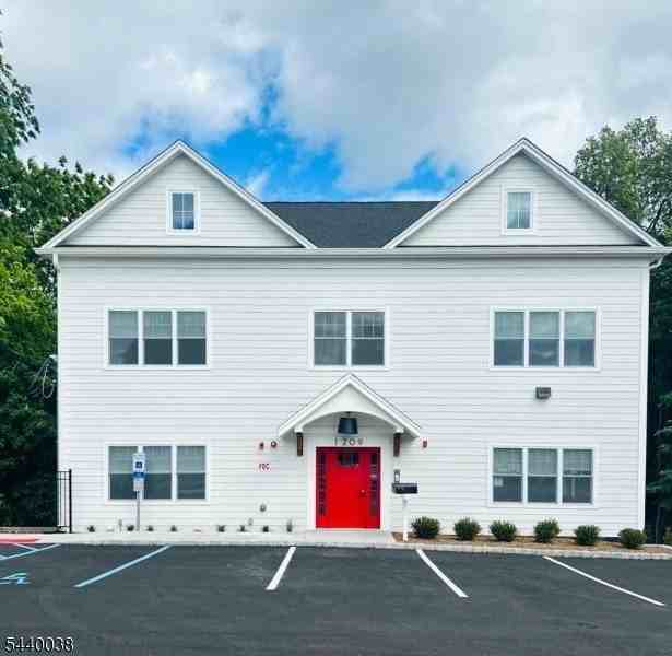 1209 Littleton Rd #B