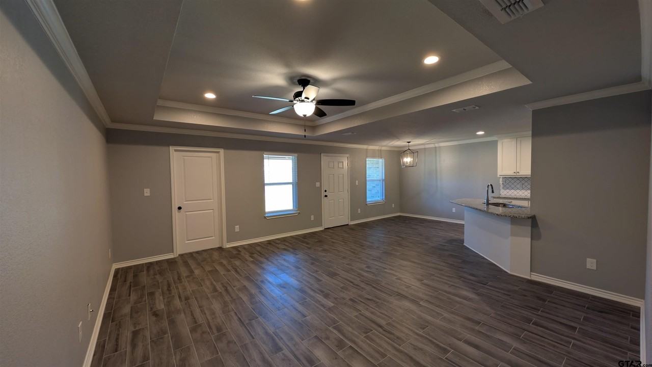 11086 County Road 167 Unit 2 - Photo 3 of 15