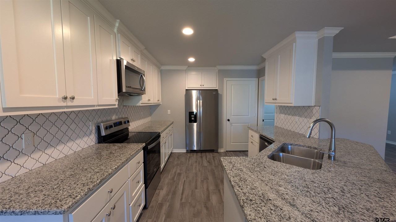 11086 County Road 167 Unit 2 - Photo 4 of 15