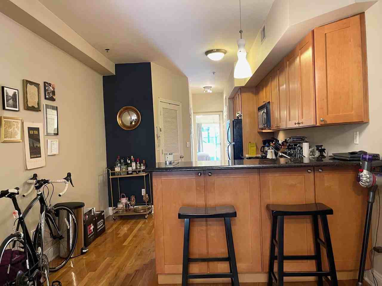 416 Monroe St #1R - Photo 7 of 19