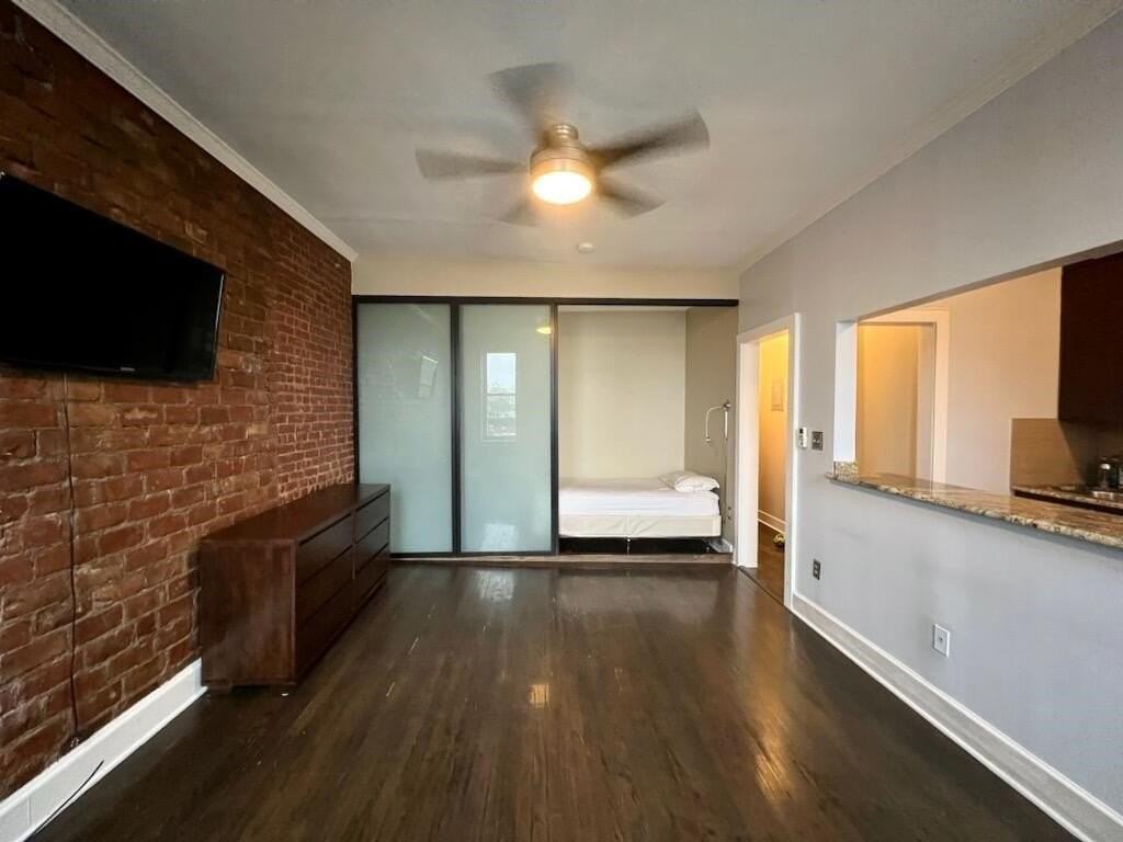 1026 Washington St #5R - Photo 5 of 16