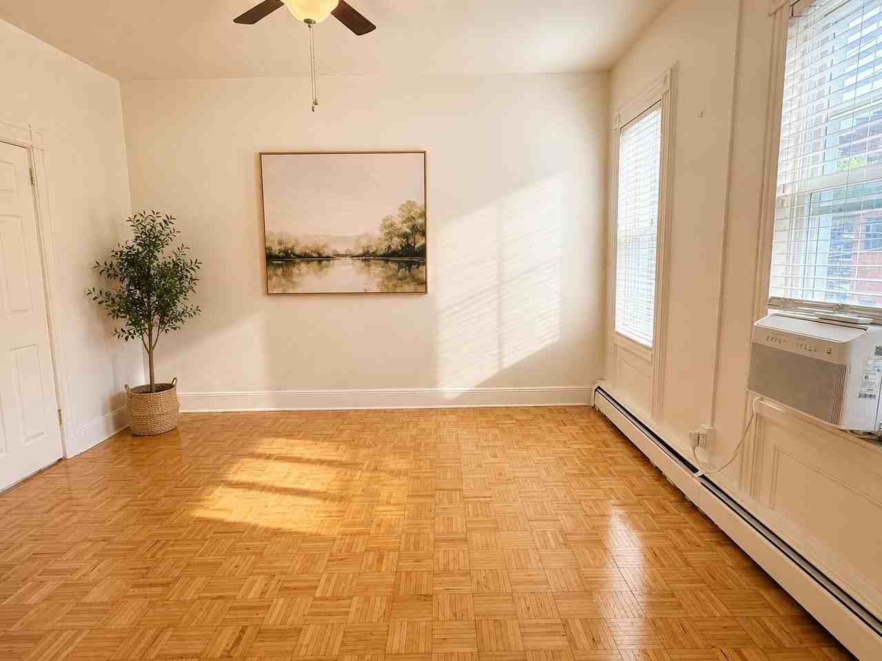 82 Vroom St #A - Photo 3 of 11