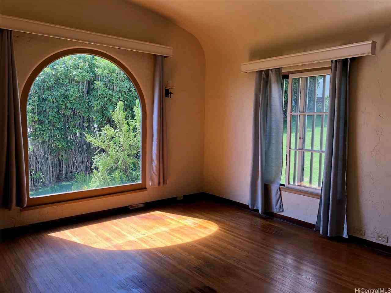 3916 Sierra Dr - Photo 2 of 20