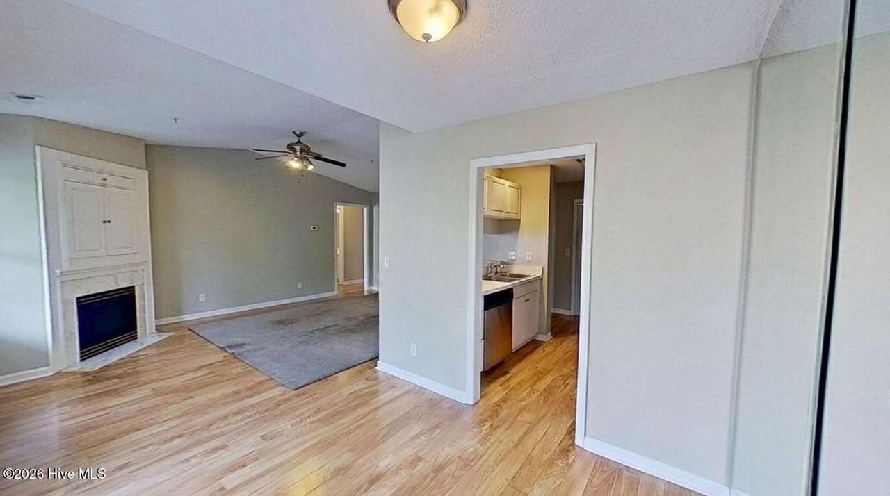 705 Summertime Ln #G - Photo 5 of 22