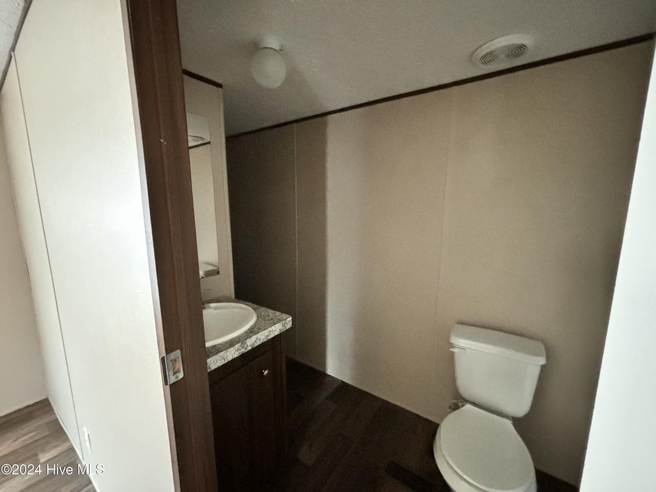 342 Lorraine Rd - Photo 5 of 9