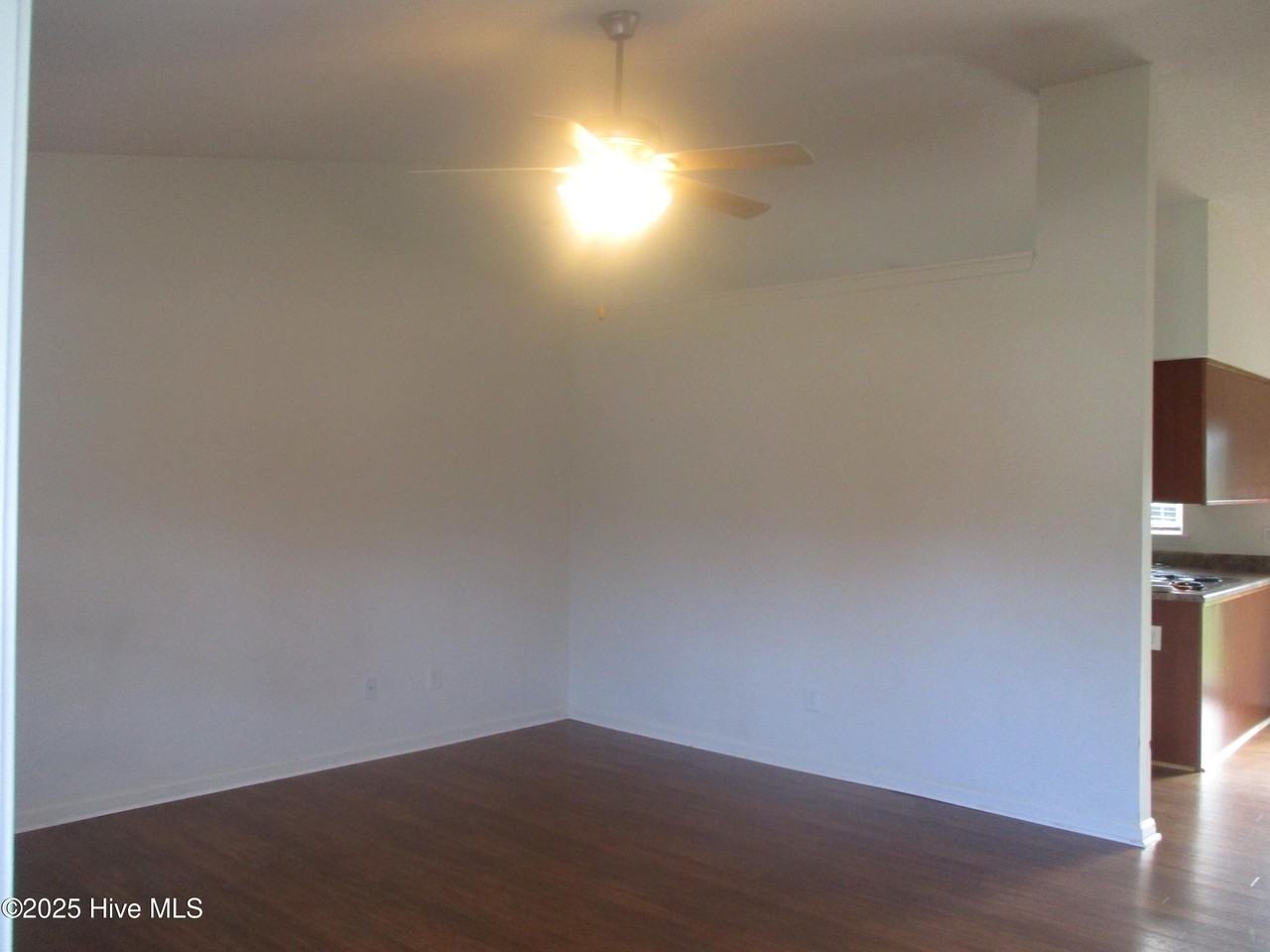 113 Poplar Ridge Rd - Photo 2 of 7