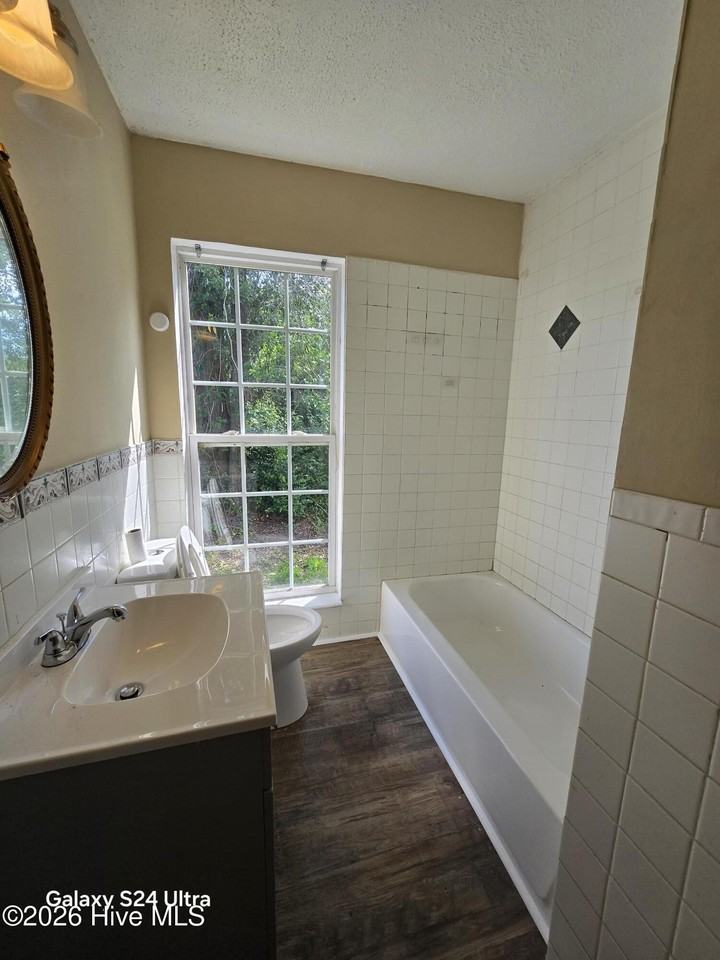 2511 Rhodes Dr - Photo 6 of 11
