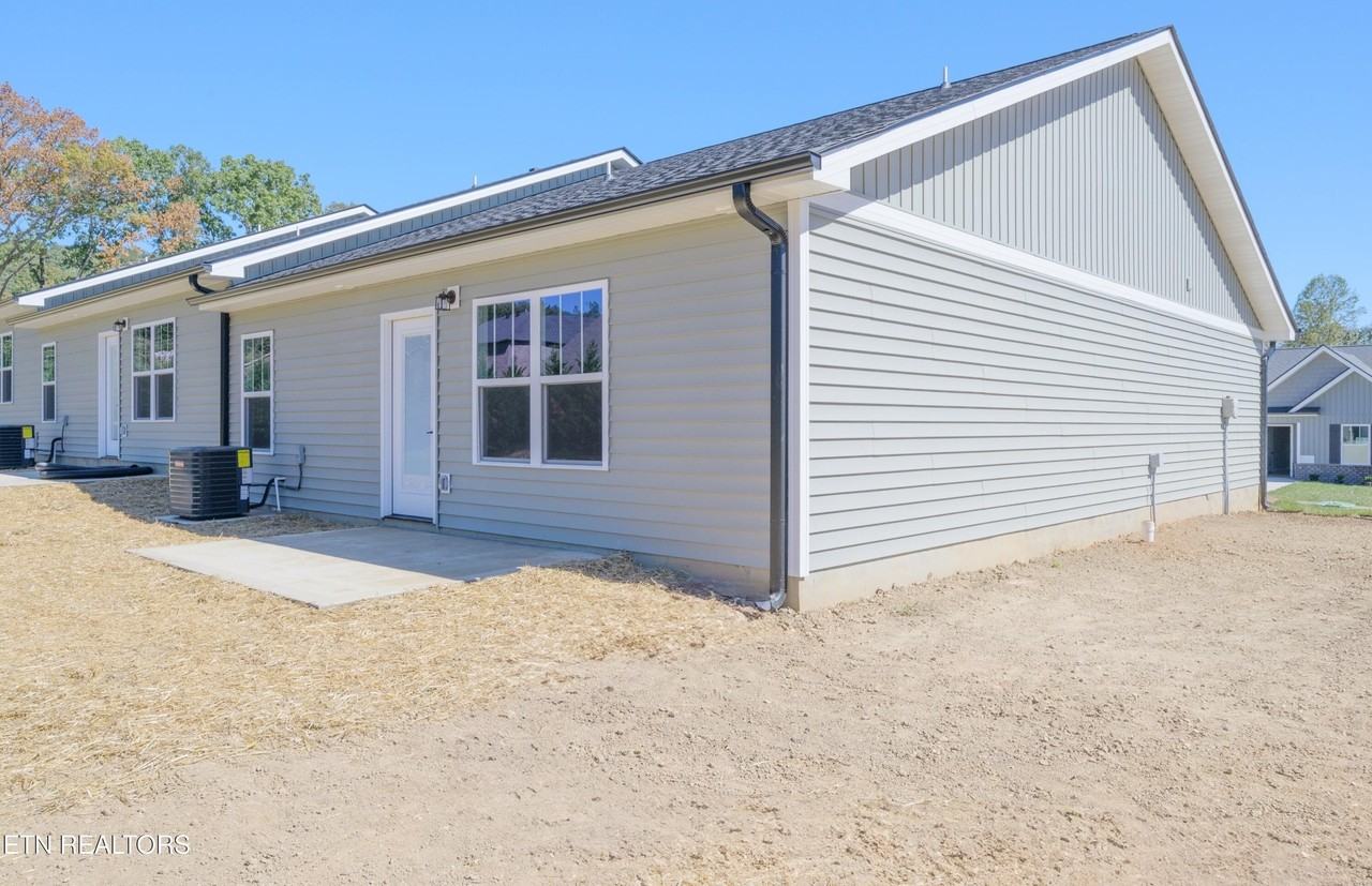 8716 Whistling Straits Way - Photo 2 of 21