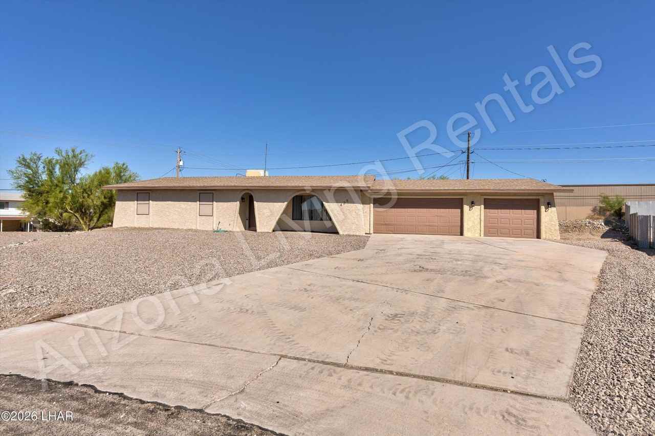 435 Flamingo Ln