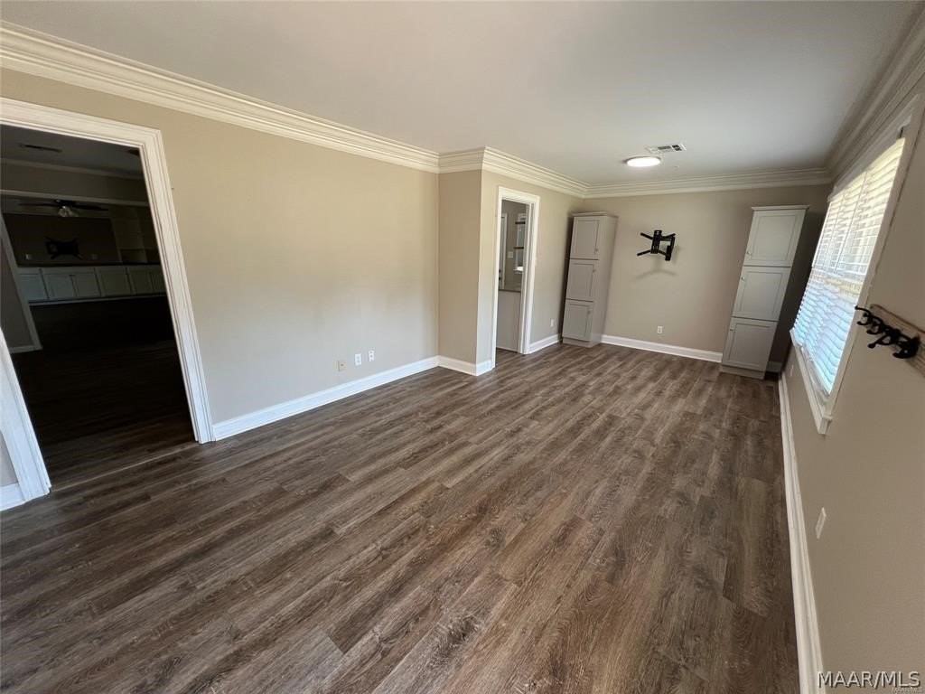 147 Lawrence St - Photo 2 of 16