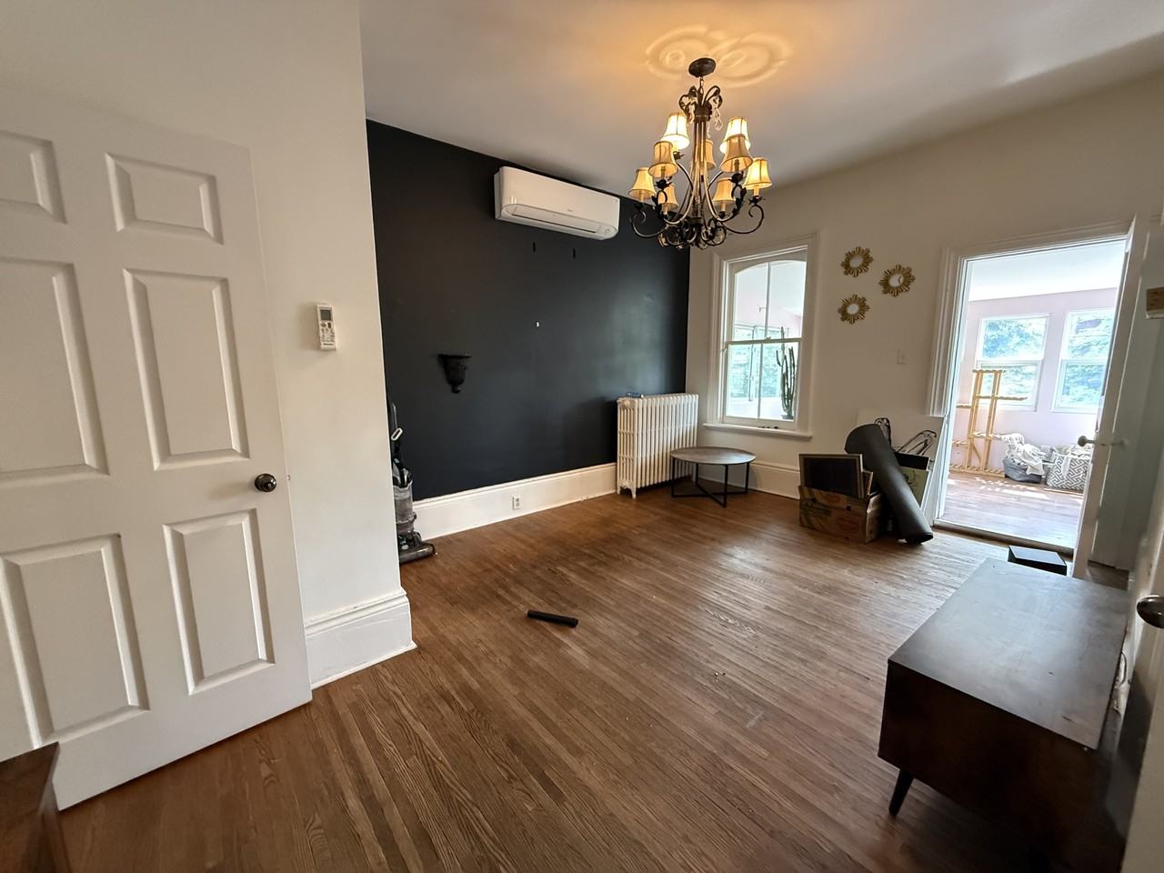 17 Peel St Uppr #2UPPER - Photo 3 of 11