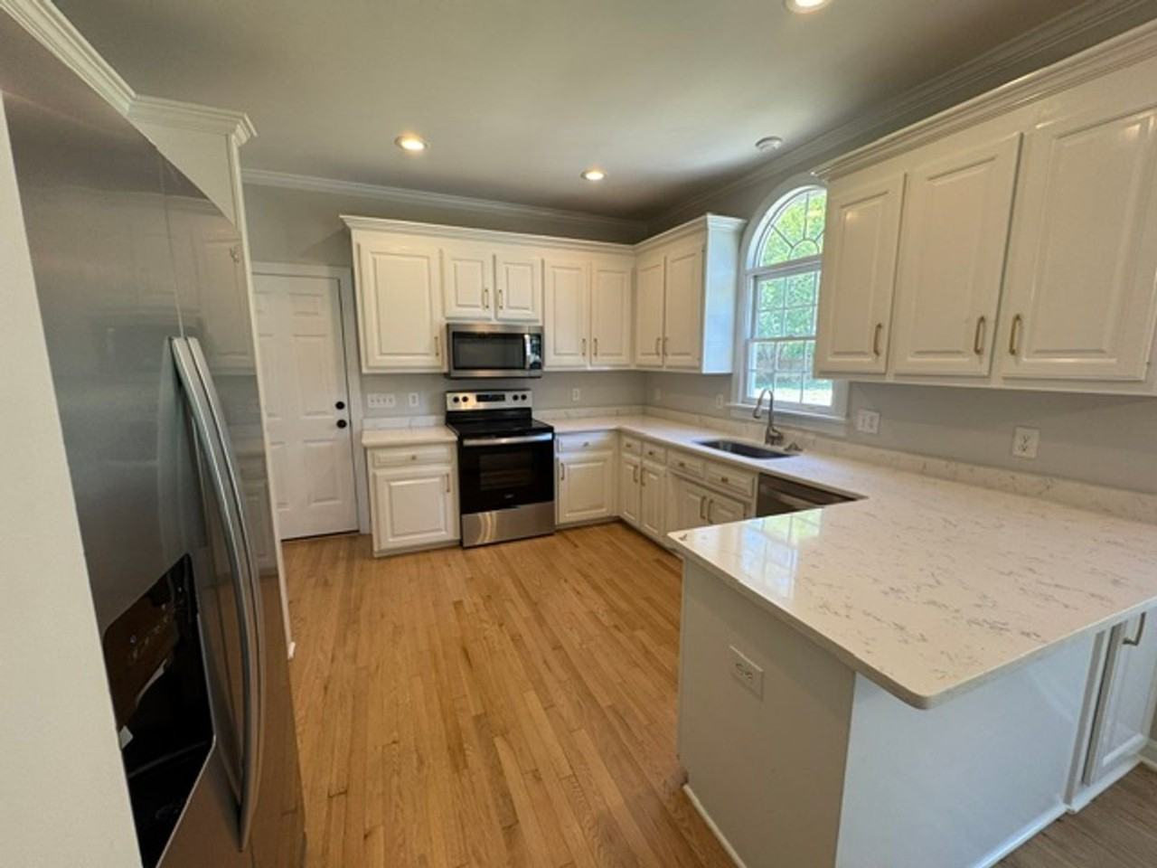113 Ashton Ln - Photo 5 of 29