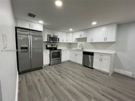 featured image of 4725 Sw 62nd Ave #103