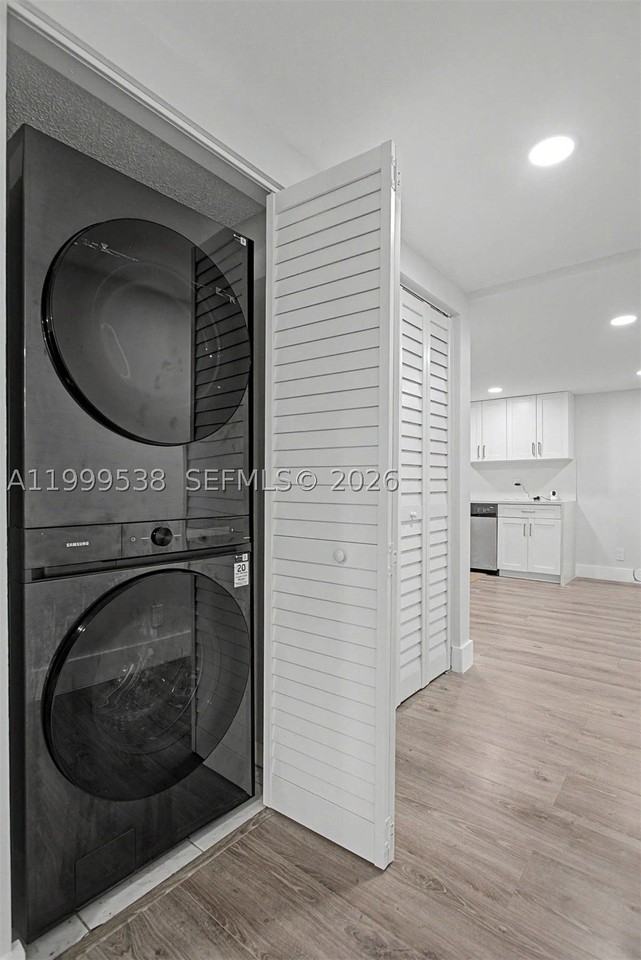 4725 Sw 62nd Ave #103 - Photo 6 of 20