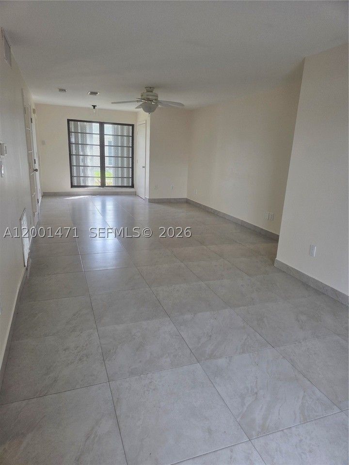 19362 Sw 103rd Ct #B - Photo 4 of 20
