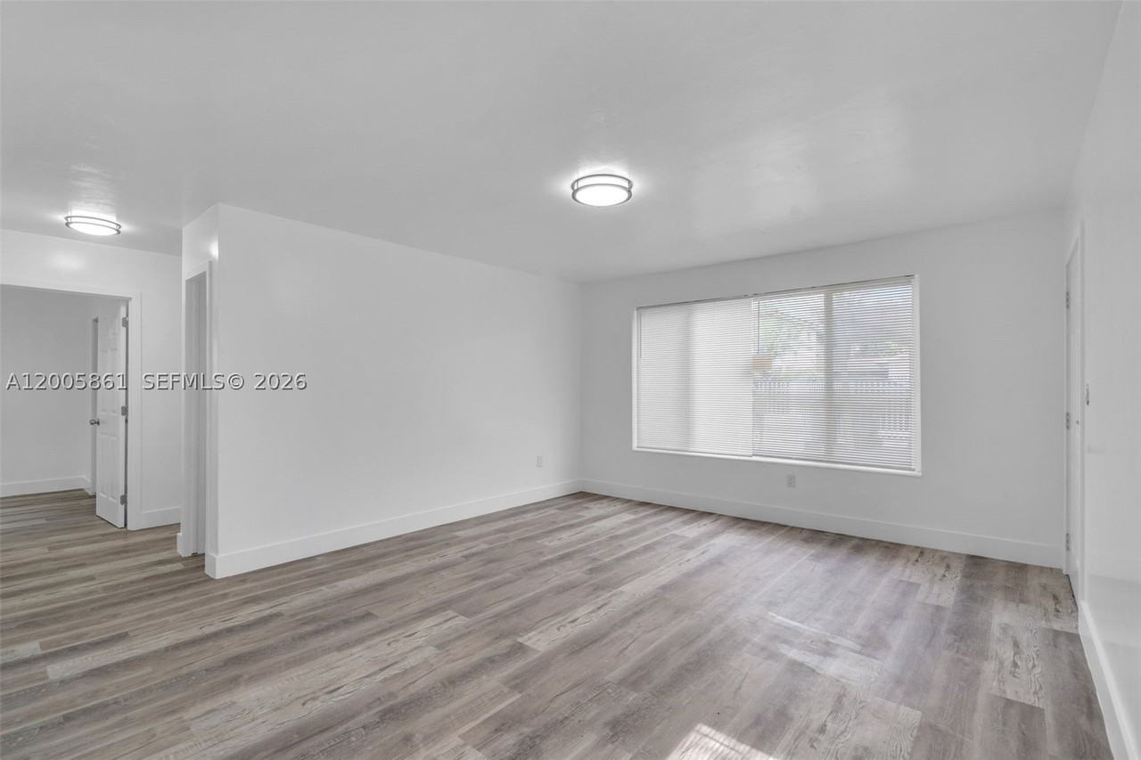 265 Ne 55th Ter #1 - Photo 6 of 16