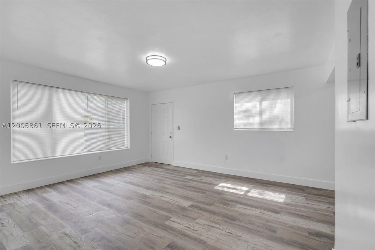 265 Ne 55th Ter #1 - Photo 7 of 16
