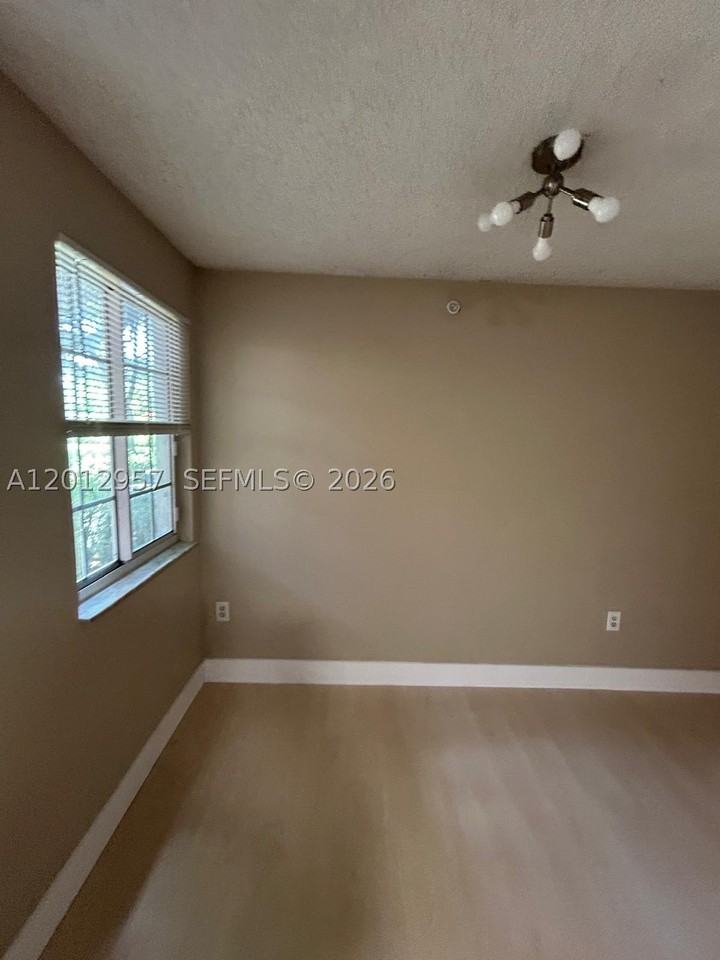 4151 N Haverhill Rd #1514 - Photo 5 of 19