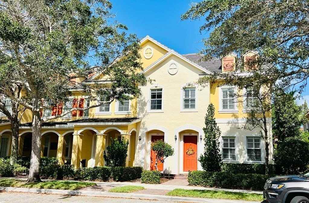 753 Dakota Dr #753