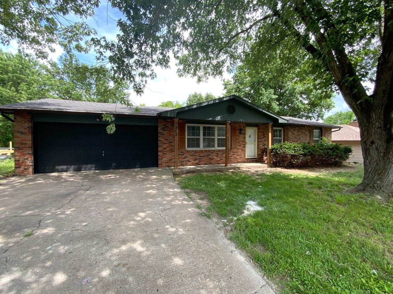 1962 S El Centro Ct - Photo 3 of 33