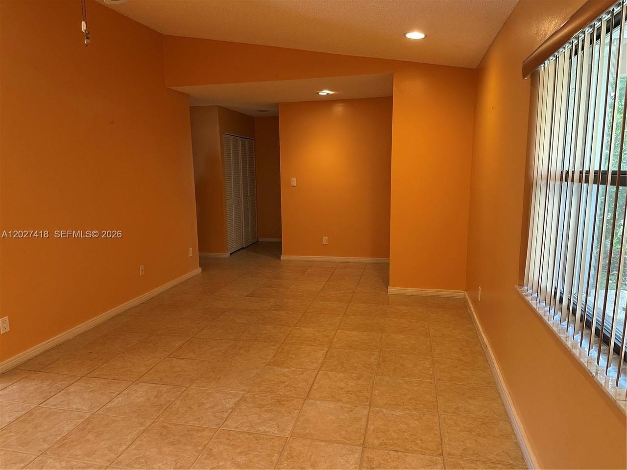 10711 Sw 116th Ave - Photo 3 of 21
