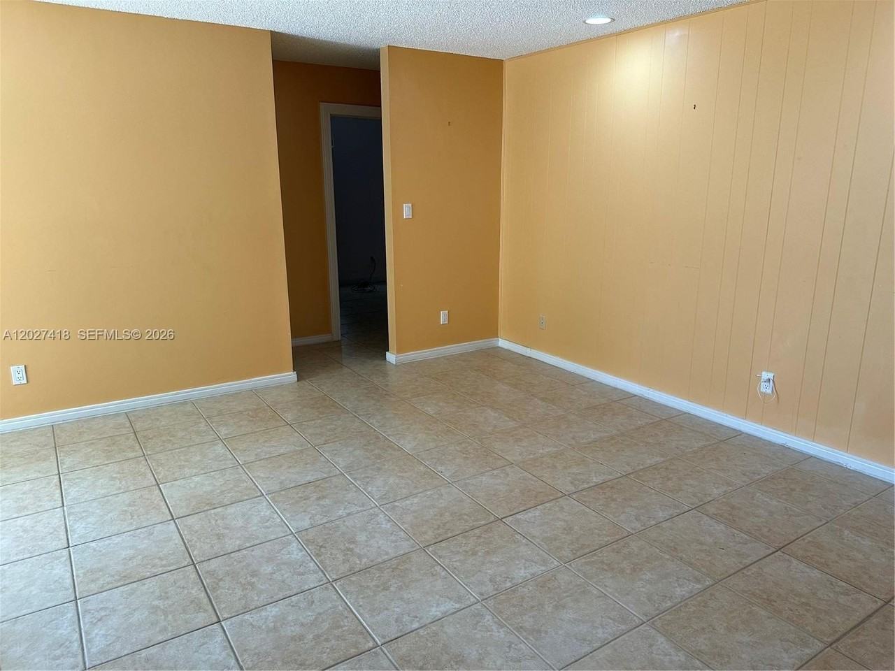 10711 Sw 116th Ave - Photo 6 of 21