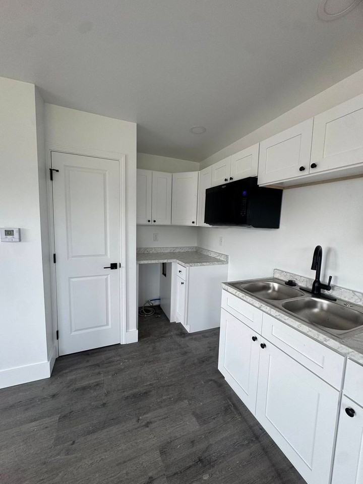 315 315 S Middle - 201 #201 - Photo 7 of 9