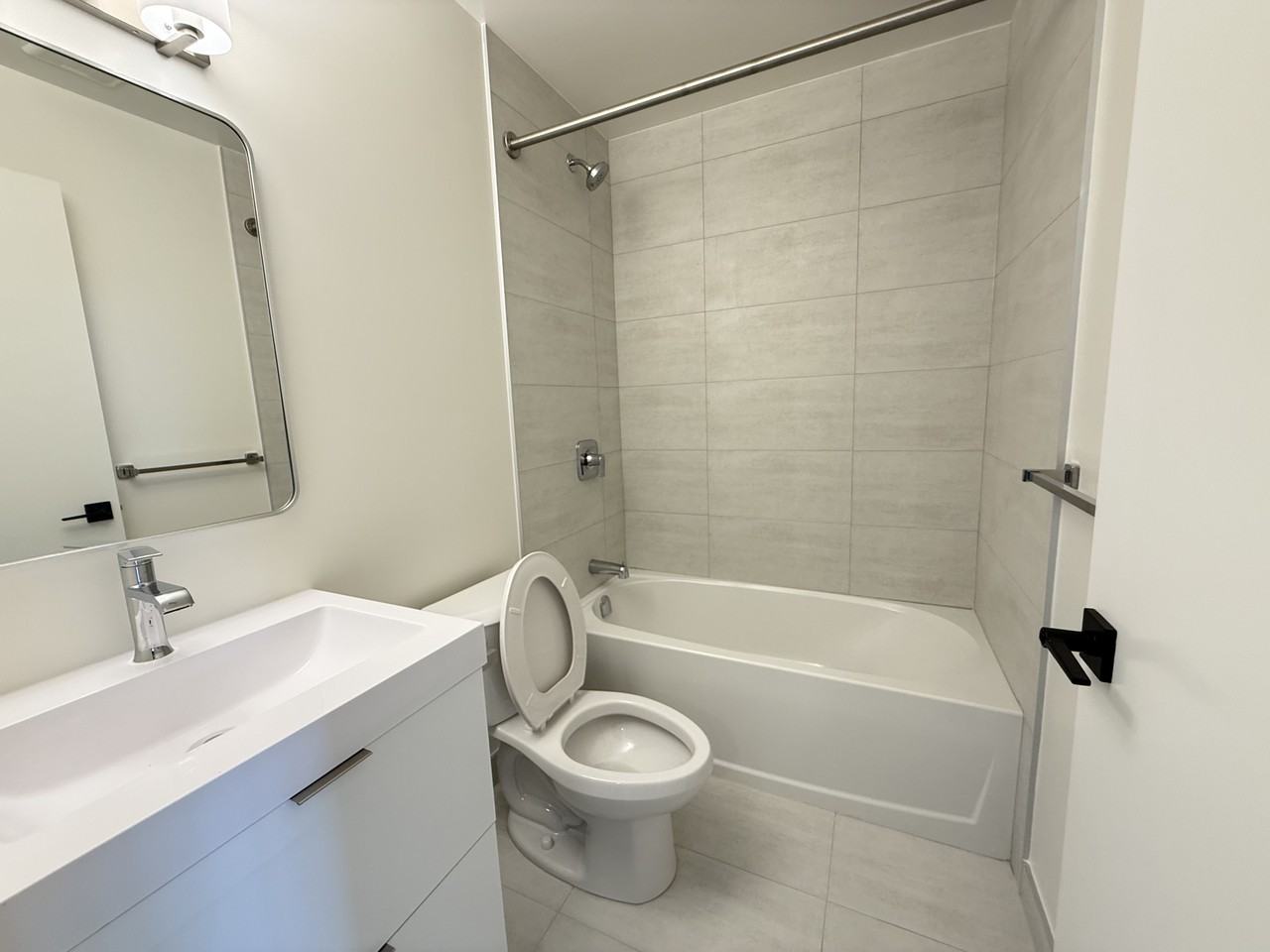 33 Erie Ave #712 - Photo 5 of 8