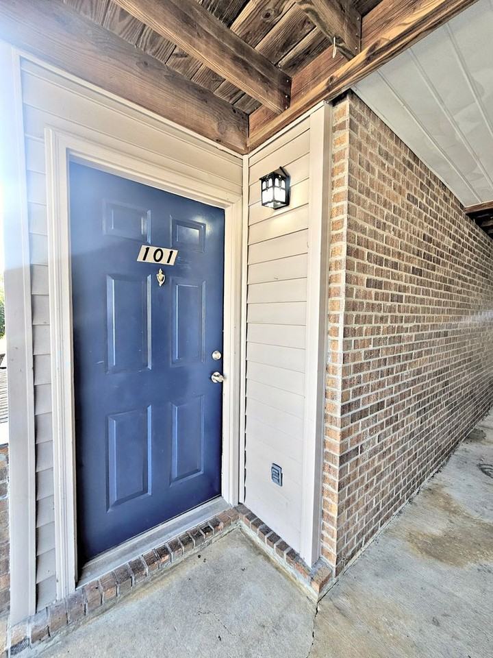 Foxboro Apartments - Photo 7 of 24