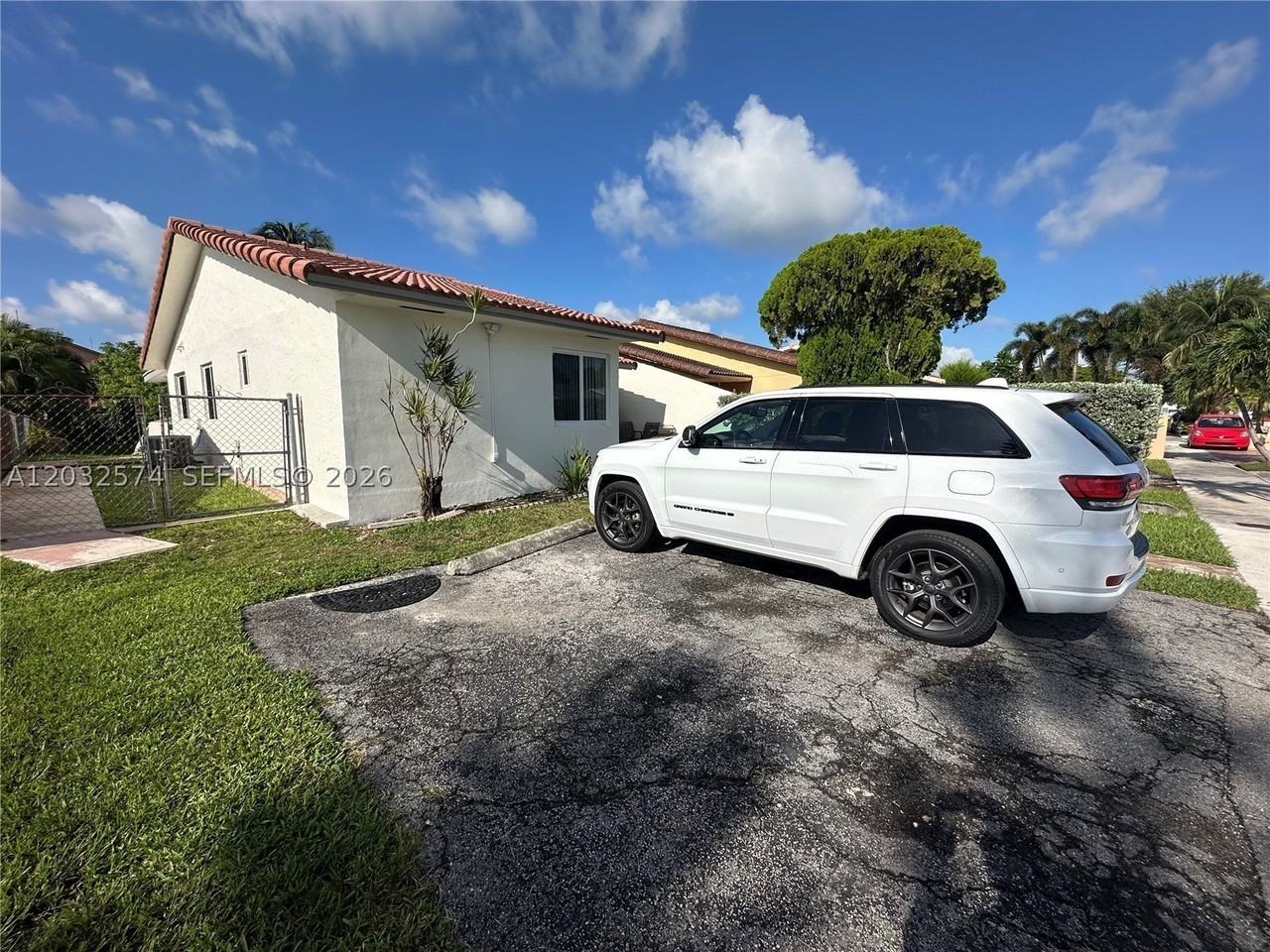 11430 Sw 5th Ter #0 - Photo 4 of 15