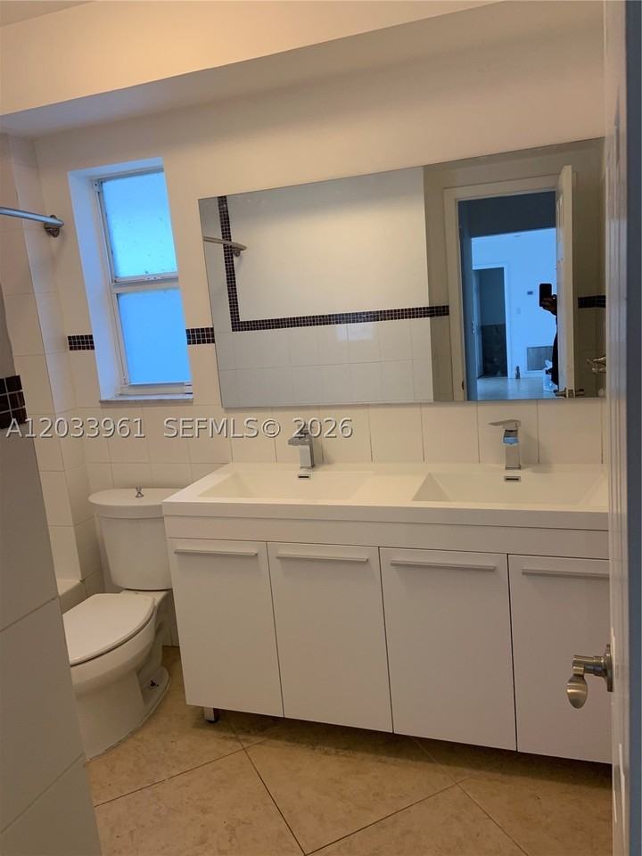 21260 Ne 23rd Ave #NO - Photo 2 of 15
