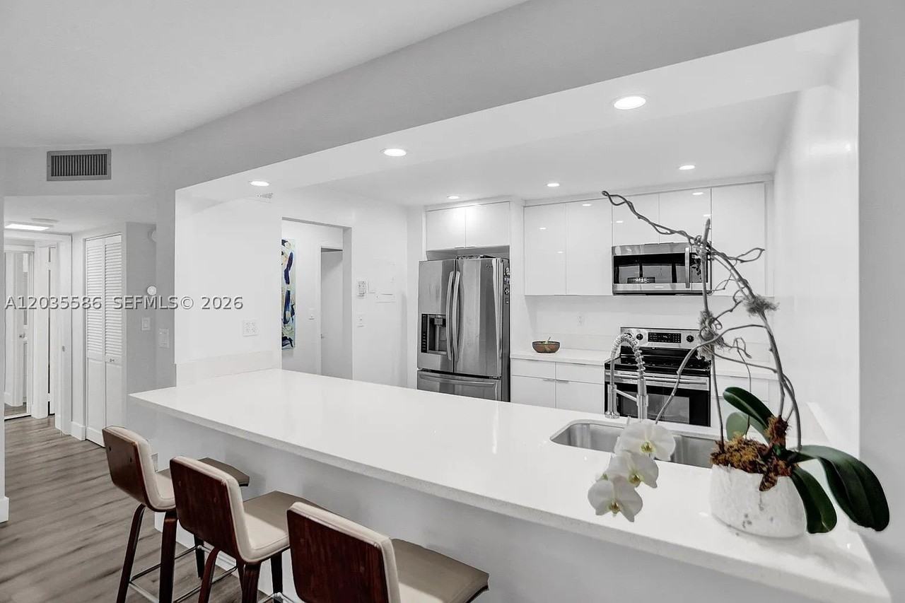 2780 Ne 183rd St #1705 - Photo 7 of 30