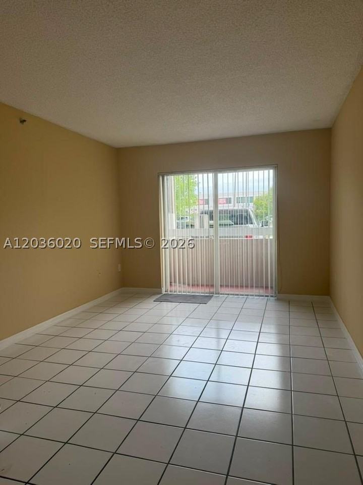 600 Nw 32nd Pl #105 - Photo 5 of 17