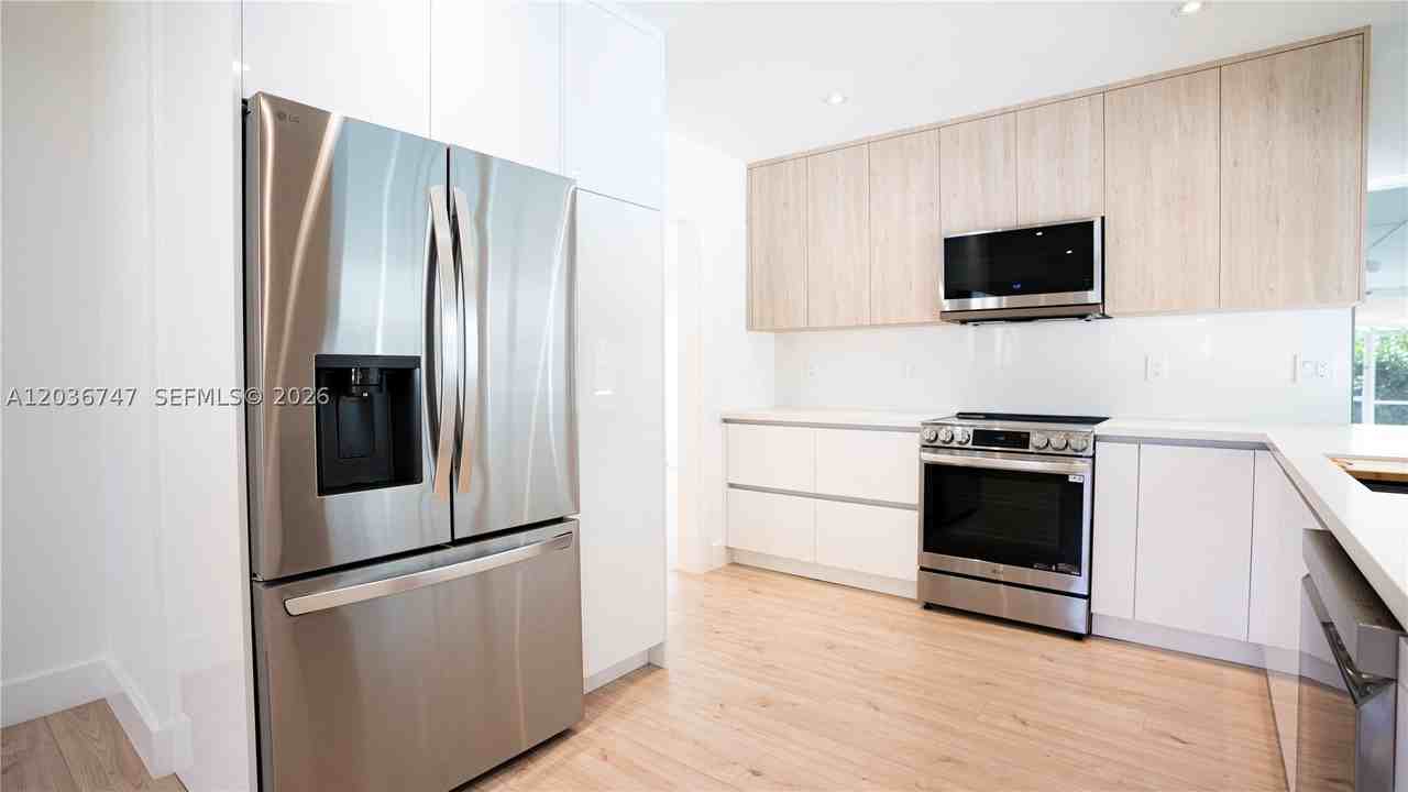 15340 Sw 85th Ave - Photo 3 of 50