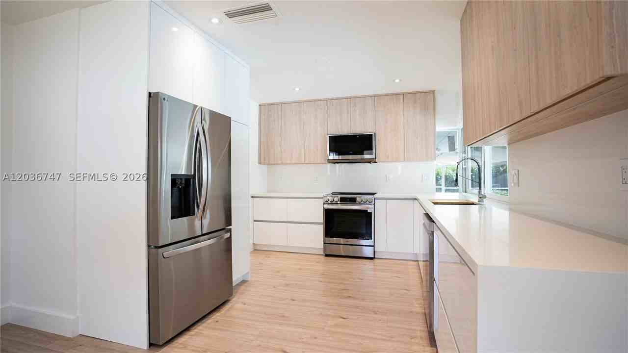 15340 Sw 85th Ave - Photo 4 of 50