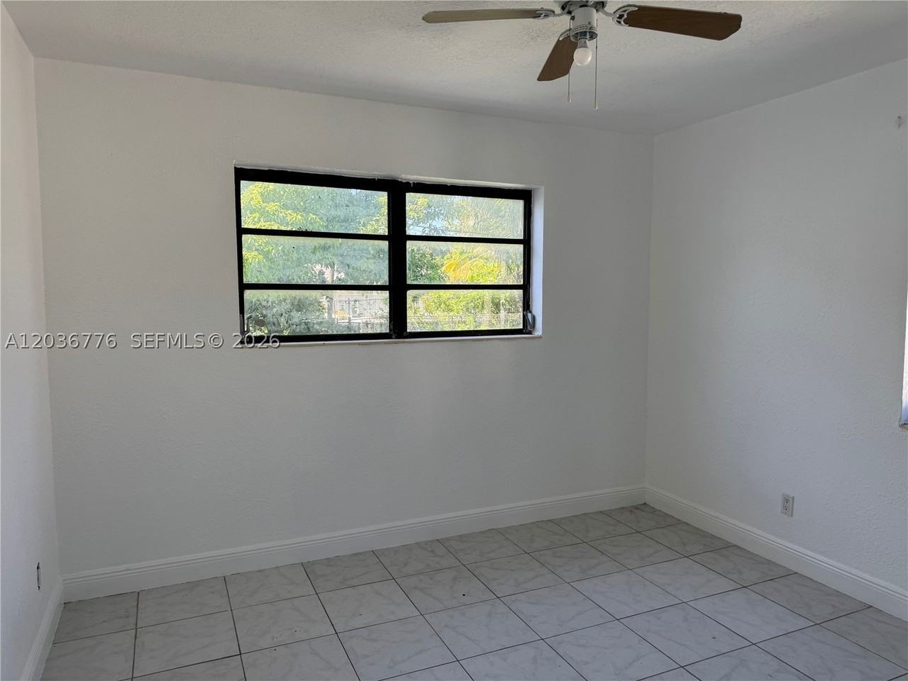 1461 Ne 118th St - Photo 5 of 16