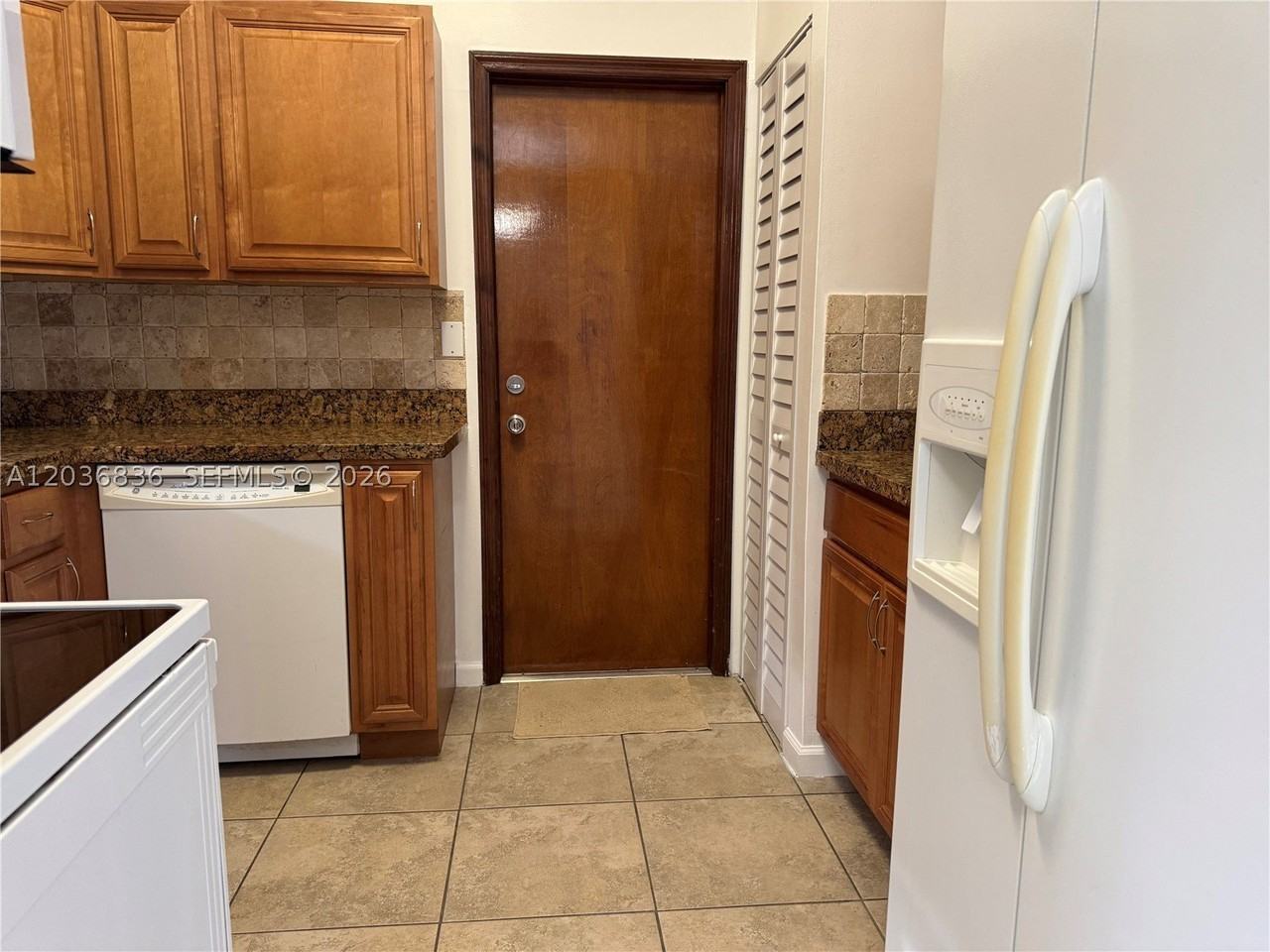 8556 Sw 210th Ter - Photo 5 of 16