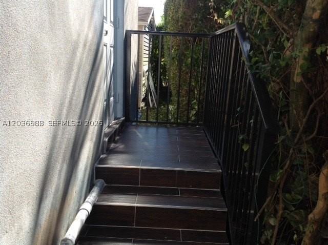 3350 Sw 3rd St - Photo 4 of 6