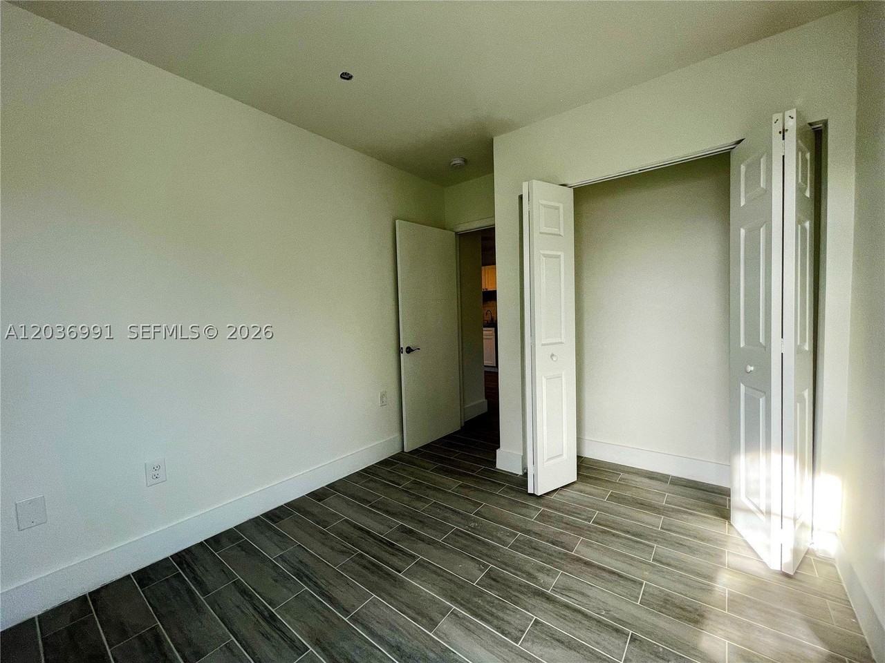 455 Ne 62nd St #2 - Photo 6 of 9