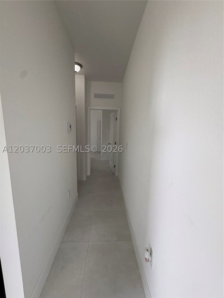 30940 Sw 192nd Ave #B - Photo 4 of 14