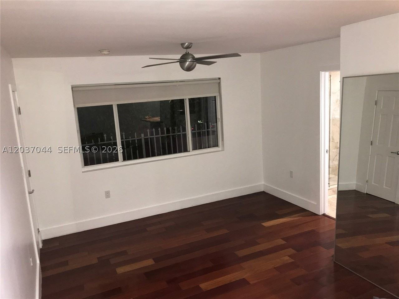 731 6th St #105E - Photo 3 of 16