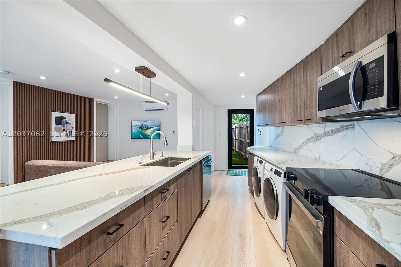 3681 Sw 3rd Ave #3681 - Photo 4 of 25