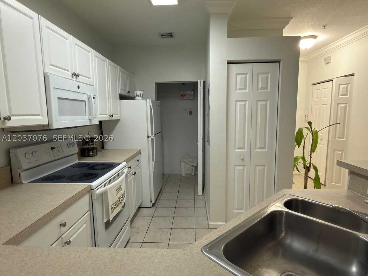 4508 Sw 160th Ave #716 - Photo 5 of 42