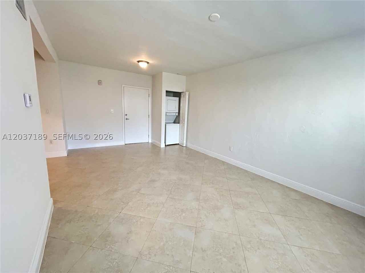 2880 Pine Tree Dr #5 - Photo 4 of 9
