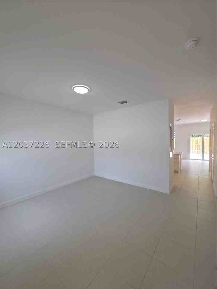 17891 Sw 356th Ter - Photo 4 of 30