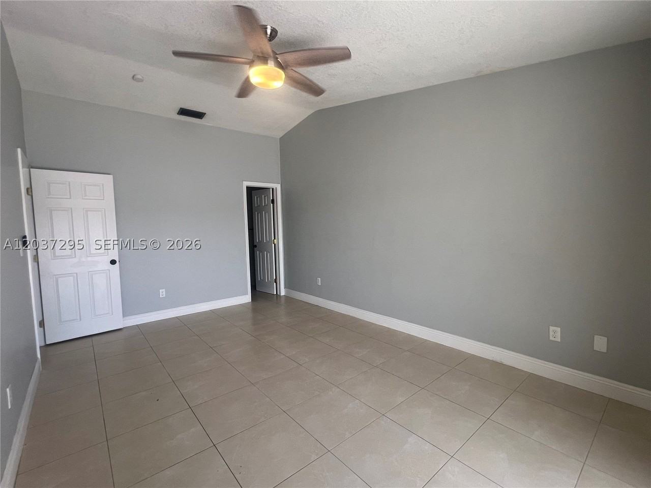 11800 Sw 123rd Ave - Photo 7 of 12