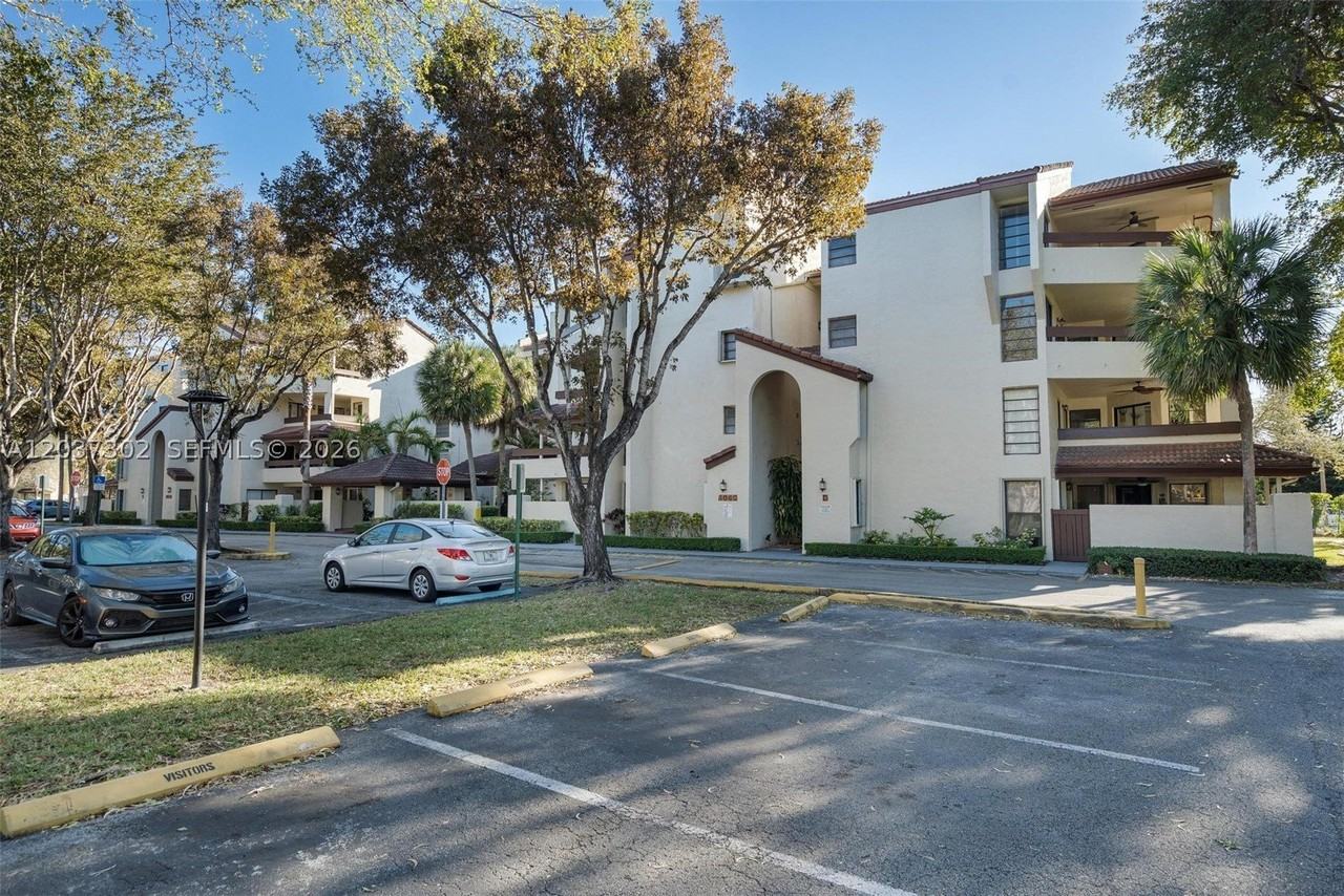 9040 Sw 125th Ave #D408 - Photo 4 of 36