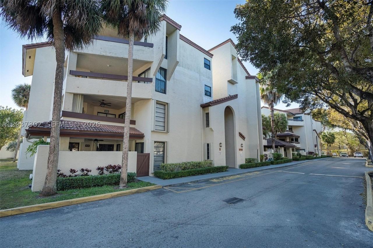 9040 Sw 125th Ave #D408 - Photo 6 of 36