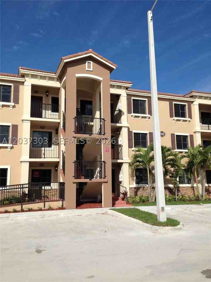 22311 Sw 88th Pl #103-4