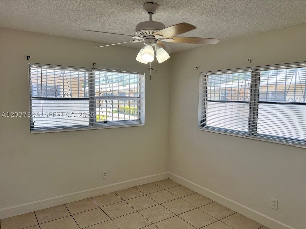 2910 Nw 92nd St #2910 - Photo 5 of 8